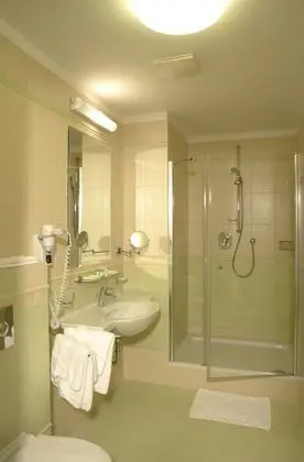 Comfort Tek Büyük veya İki Ayrı Yataklı Oda