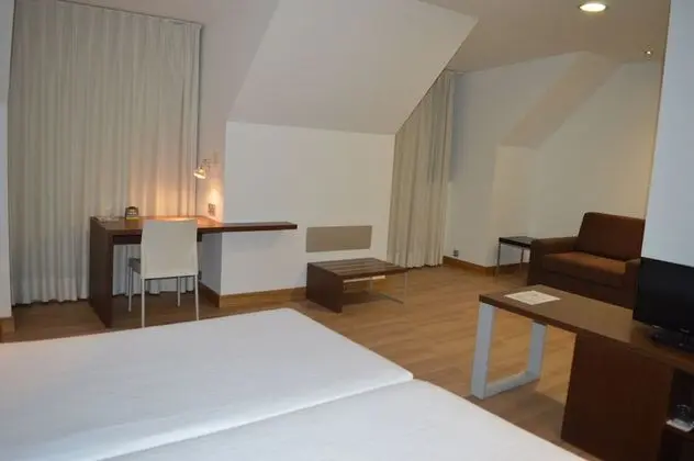 Tek Büyük veya İki Ayrı Yataklı Oda (with extra bed)