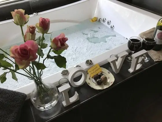 Luxury Oda, 1 En Büyük (King) Boy Yatak (Jet Spa Suite)