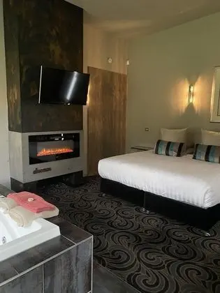 Luxury Oda, 1 En Büyük (King) Boy Yatak (Jet Spa Suite)