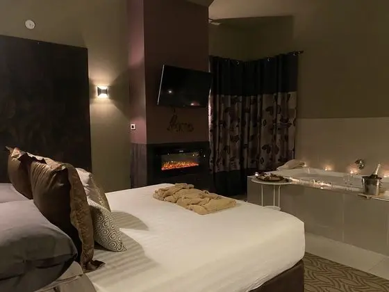 Luxury Oda, 1 En Büyük (King) Boy Yatak (Jet Spa Suite)