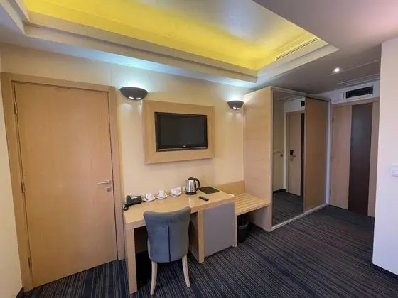 Deluxe Büyük Yataklı Tek Kişilik Oda, 1 Çift Kişilik Yatak, Engellilere Uygun