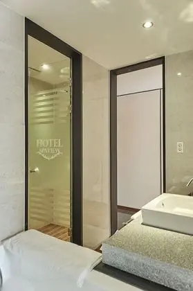Single Family Room