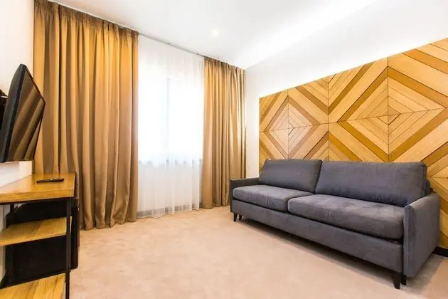 Luxury Oda, Balkon