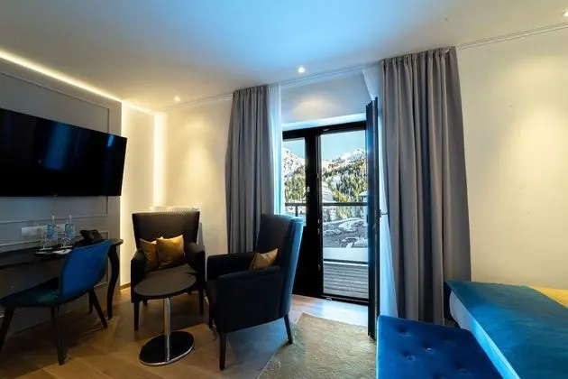 Deluxe Tek Büyük Yataklı Oda