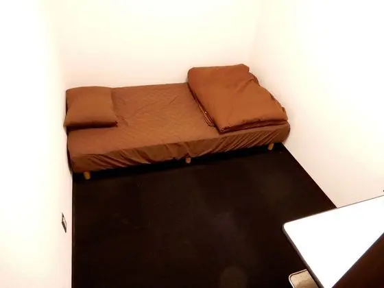 Tek Kişilik Oda, Ortak Banyo