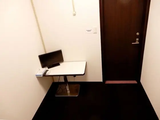 Tek Kişilik Oda, Ortak Banyo