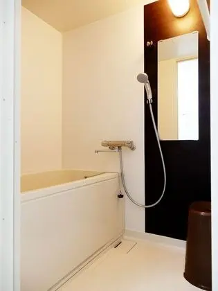 Tek Kişilik Oda, Ortak Banyo