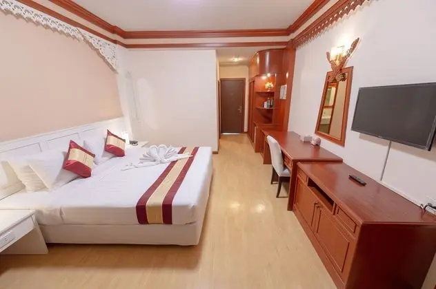 Deluxe Tek Büyük Yataklı Oda