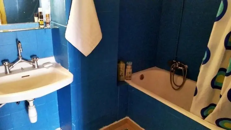 Apart Daire, Balkon (Near Metro #1)