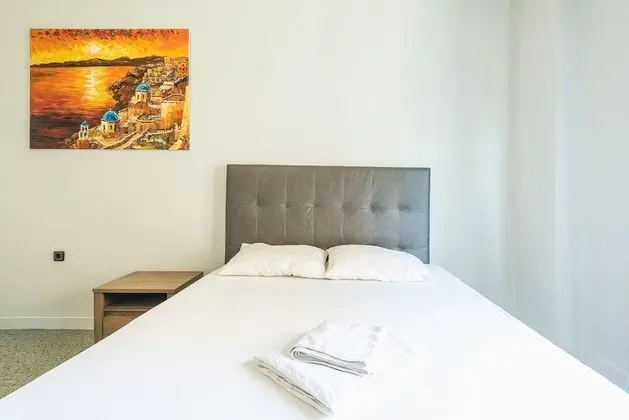 Grand Apart Daire (Near Metro #1)