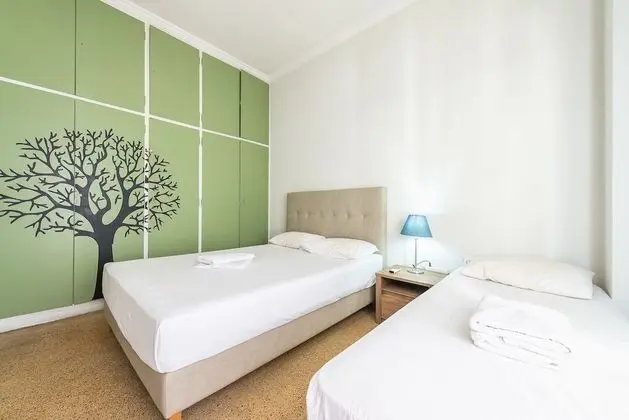 Grand Apart Daire (Near Metro #1)