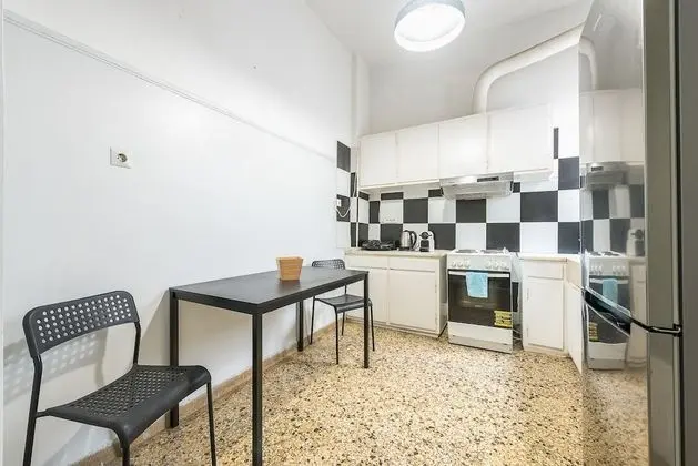 Grand Apart Daire (Near Metro #1)