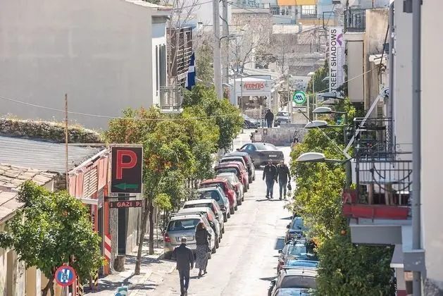 Grand Apart Daire (Near Metro #1)