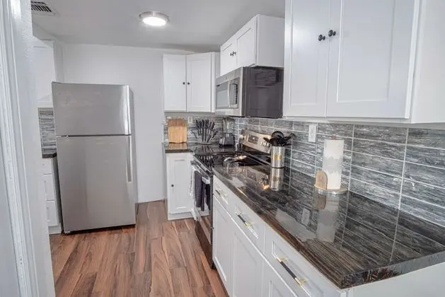 Ev (4 Bedrooms)