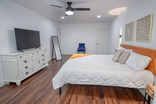 Ev (4 Bedrooms)