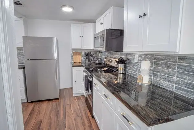 Ev (4 Bedrooms)