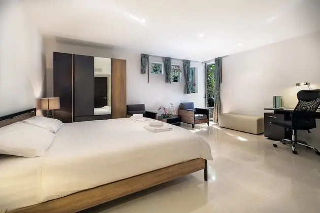Deluxe Villa
