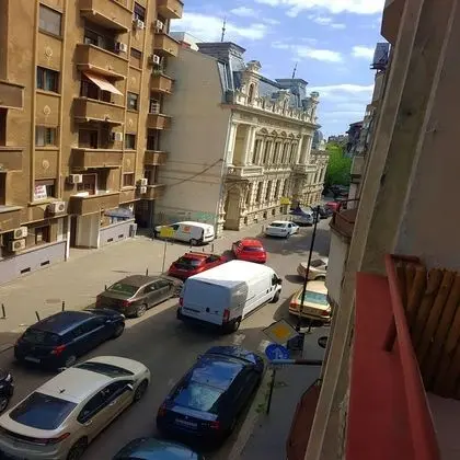 Apart Daire, 1 Büyük (Queen) Boy Yatak ve Çekyat