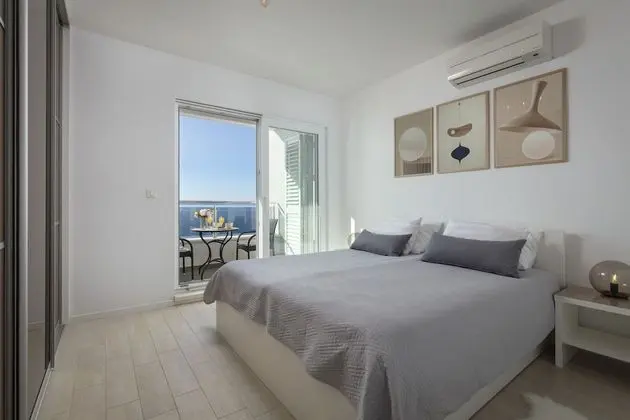 Exclusive Apart Daire, Deniz Manzaralı