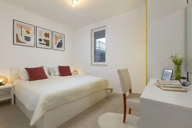 Exclusive Apart Daire, Deniz Manzaralı