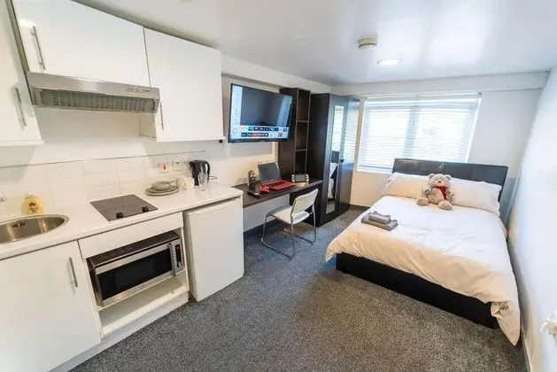 Stüdyo, 1 Büyük (Queen) Boy Yatak