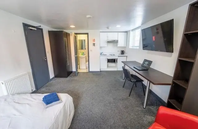 Stüdyo, 1 Büyük (Queen) Boy Yatak