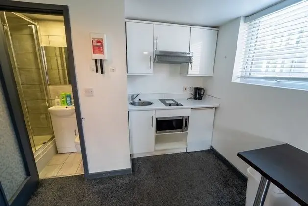 Stüdyo, 1 Büyük (Queen) Boy Yatak