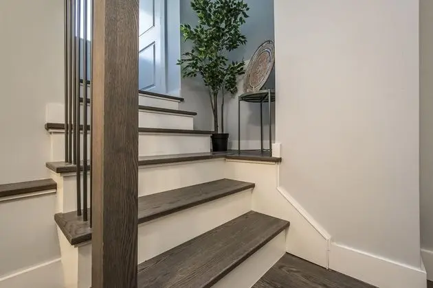 Comfort Apart Daire, 3 Yatak Odası, Avlu Manzaralı
