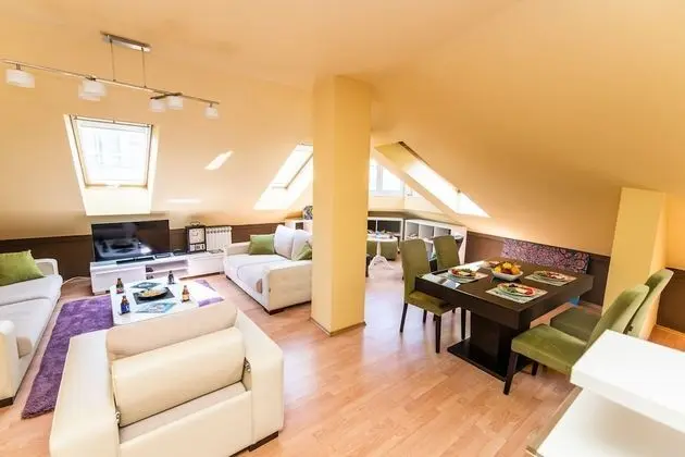 Çatı Katı (Loft) (2 Bedrooms)