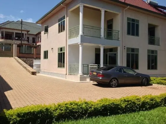 Ortak Ranzalı Oda, 1 Yatak Odası, Buzdolabı