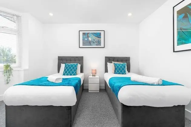 Ev (5 Bedrooms)