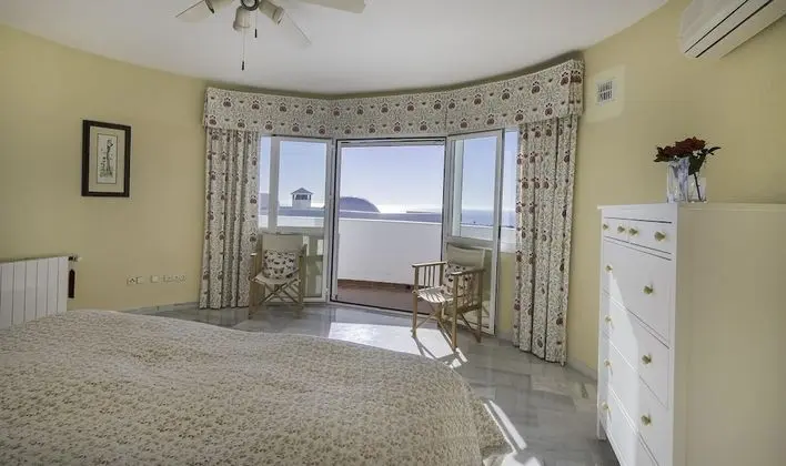 Villa, 4 Yatak Odası, Kişiye Özel Havuzlu