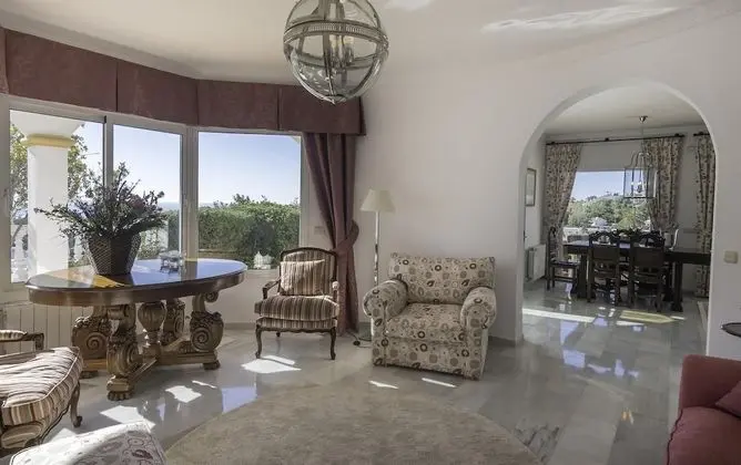 Villa, 4 Yatak Odası, Kişiye Özel Havuzlu