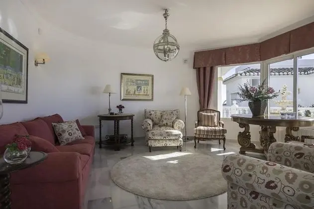 Villa, 4 Yatak Odası, Kişiye Özel Havuzlu