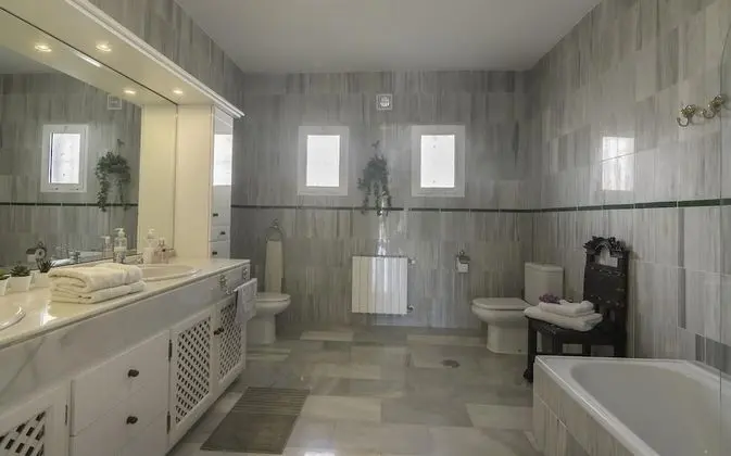 Villa, 4 Yatak Odası, Kişiye Özel Havuzlu