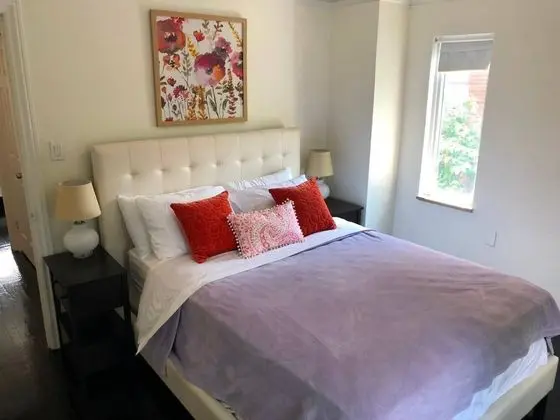 Ev
