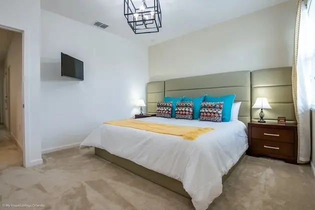 Villa (Spacious and Modern 8 Bedroom 5 Bathr)