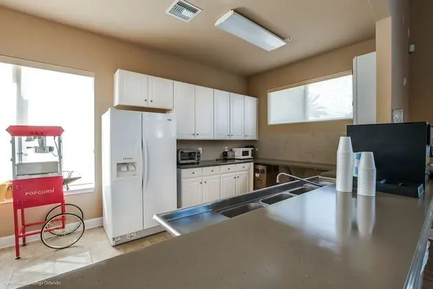 Villa (Spacious and Modern 8 Bedroom 5 Bathr)