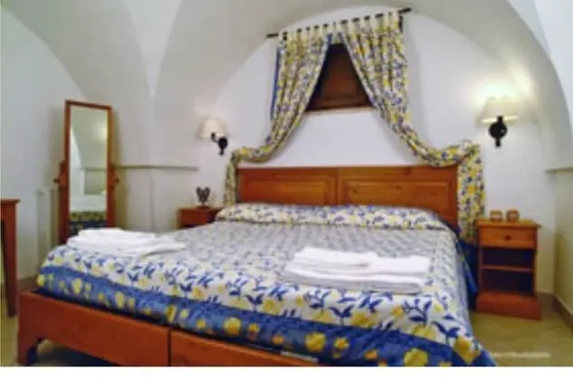 Oda, 2 Yatak Odası, Şömine