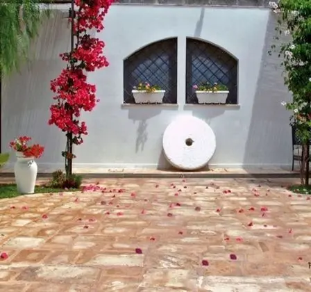 Oda, 2 Yatak Odası, Şömine