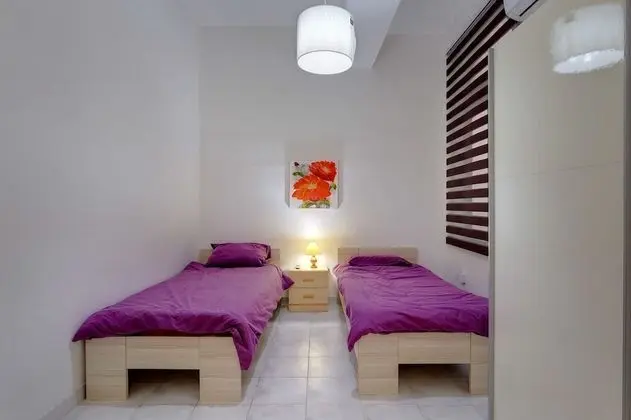 Apart Daire (4 Bedrooms)