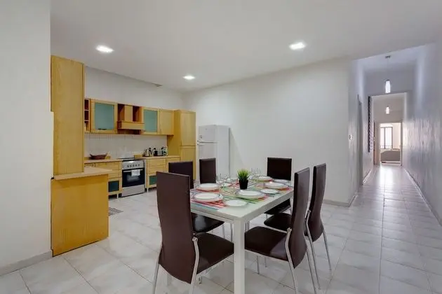 Apart Daire (4 Bedrooms)