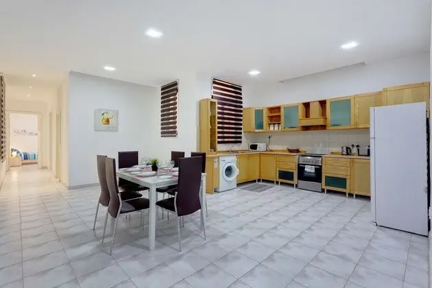 Apart Daire (4 Bedrooms)