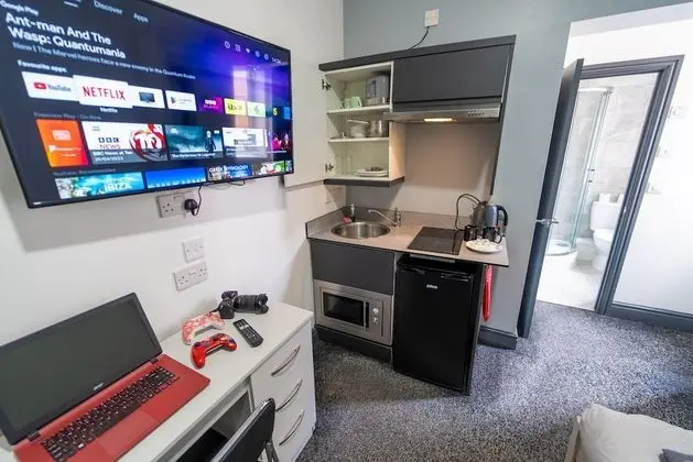 Ev, 1 Büyük (Queen) Boy Yatak