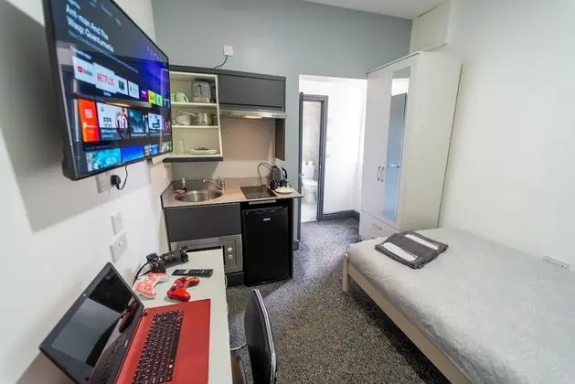 Ev, 1 Büyük (Queen) Boy Yatak