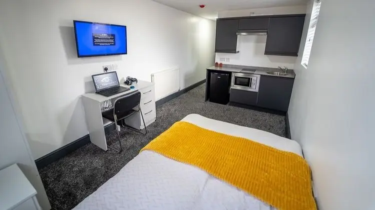 Ev, 1 Büyük (Queen) Boy Yatak