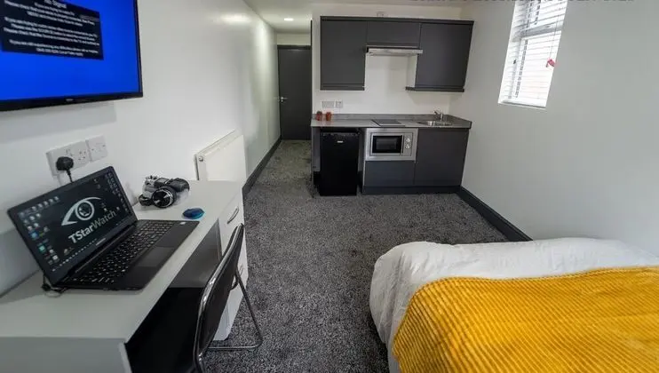 Ev, 1 Büyük (Queen) Boy Yatak