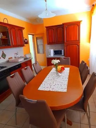 Apart Daire, 4 Yatak Odası, Sigara İçilebilir, Balkon