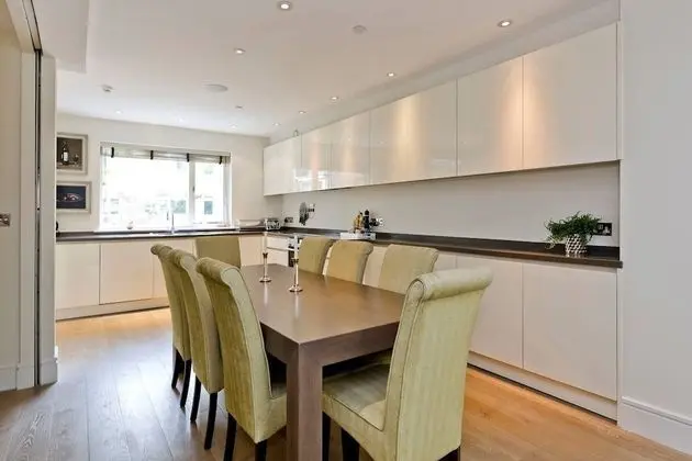 Ev (4 Bedrooms)